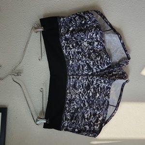 Lululemon Speed Up Short 2.5" Size 10